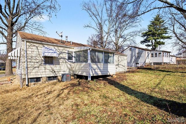 10454 Coburg Lands Drive, St Louis, MO 63137