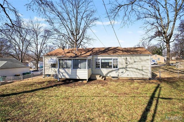 10454 Coburg Lands Drive, St Louis, MO 63137