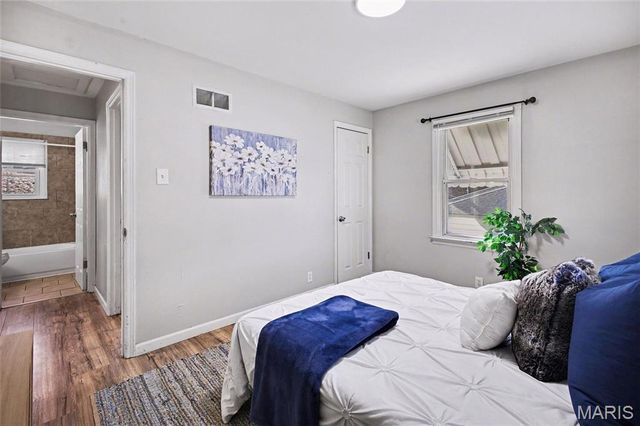 10454 Coburg Lands Drive, St Louis, MO 63137