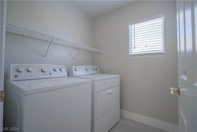 9050 Toast Avenue, Las Vegas, NV 89148