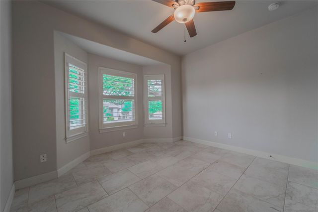 19013 Venture DR, Point Venture, TX 78645