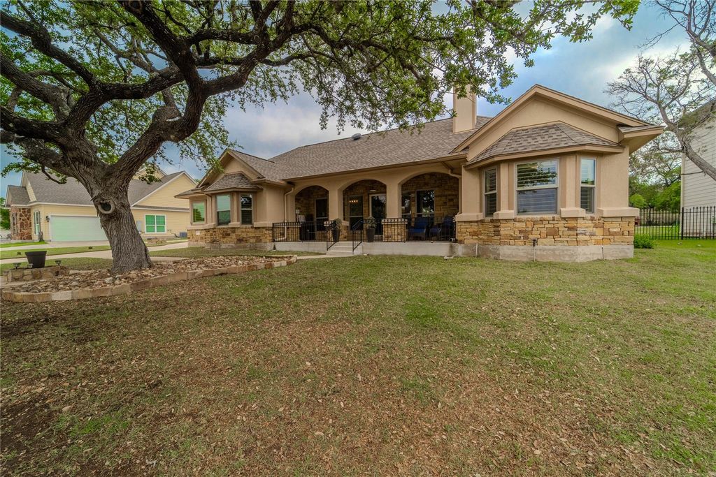 19013 Venture DR, Point Venture, TX 78645