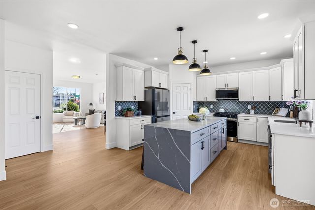 24329 119th Avenue SE, Kent, WA 98030