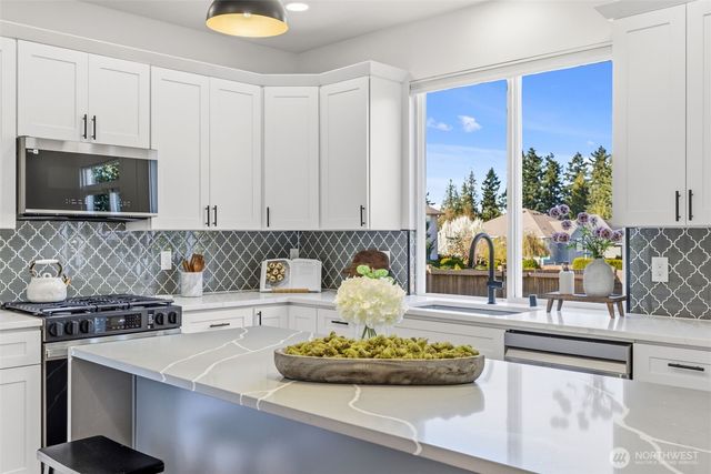 24329 119th Avenue SE, Kent, WA 98030