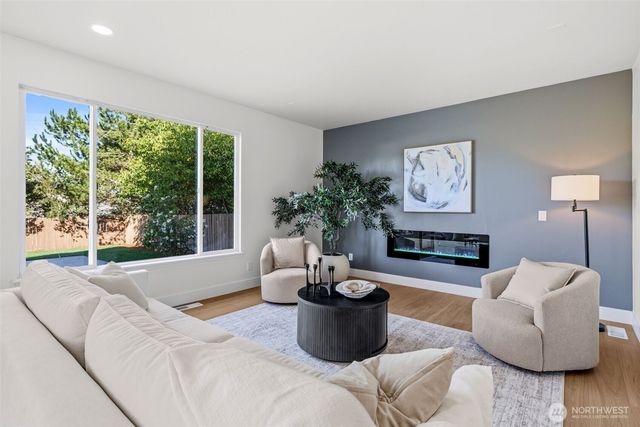 24329 119th Avenue SE, Kent, WA 98030