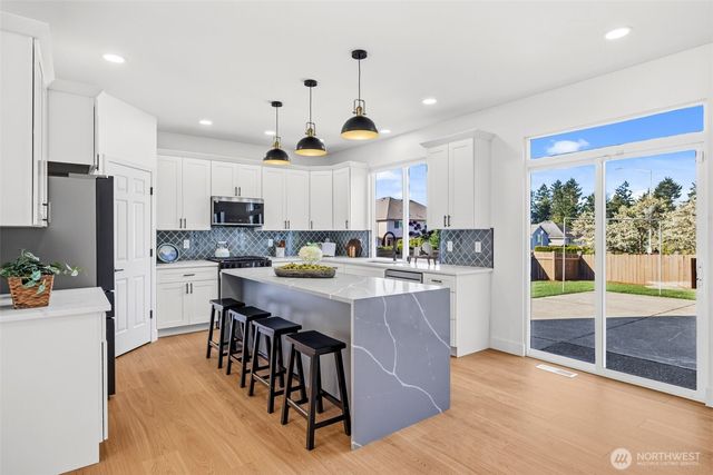 24329 119th Avenue SE, Kent, WA 98030