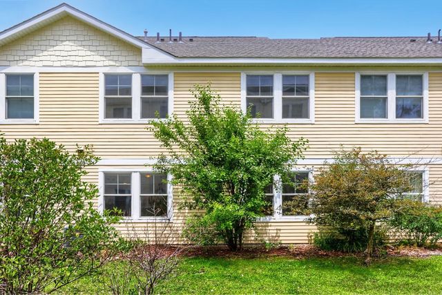 4903 Hamlet Avenue N, Oakdale, MN 55128