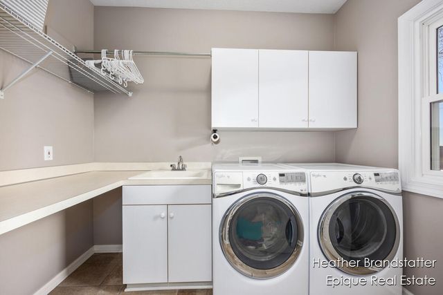 2488 Fairway Winds Court Ne, Ada Twp, MI 49301