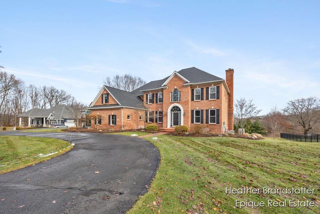 2488 Fairway Winds Court Ne, Ada Twp, MI 49301