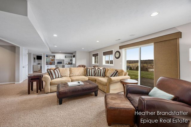 2488 Fairway Winds Court Ne, Ada Twp, MI 49301