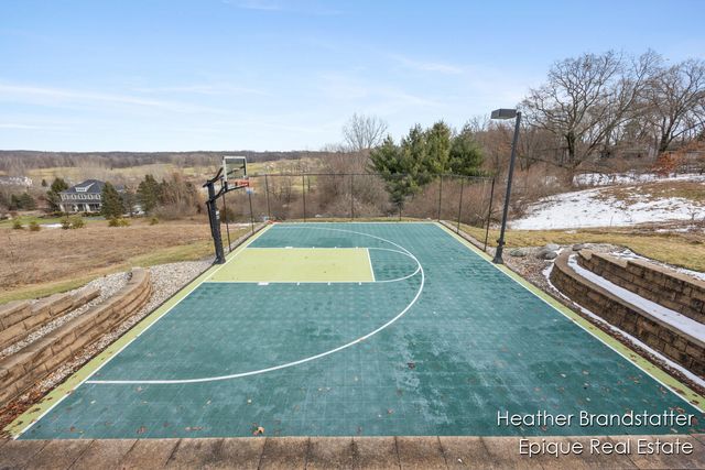 2488 Fairway Winds Court Ne, Ada Twp, MI 49301