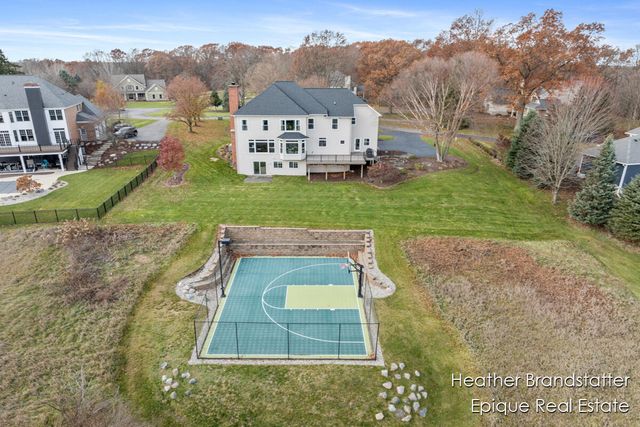 2488 Fairway Winds Court Ne, Ada Twp, MI 49301