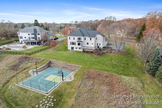 2488 Fairway Winds Court Ne, Ada Twp, MI 49301