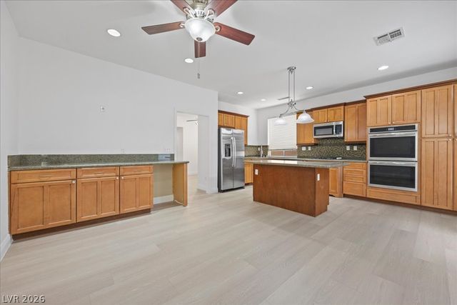 2213 White Mist Drive, Las Vegas, NV 89134