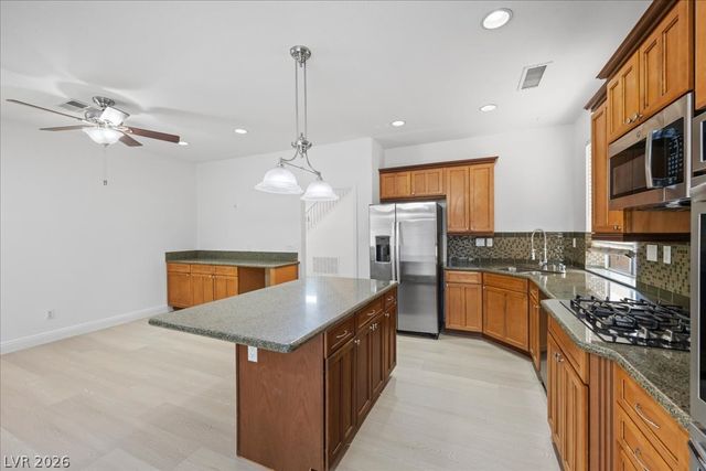 2213 White Mist Drive, Las Vegas, NV 89134