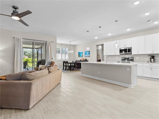 1 FIELDSTONE LANE, Palm Coast, FL 32137
