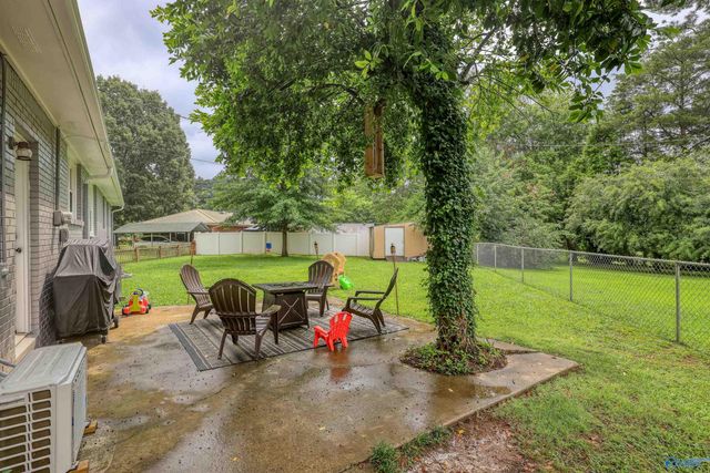 619 Graycroft Drive, Huntsville, AL 35802