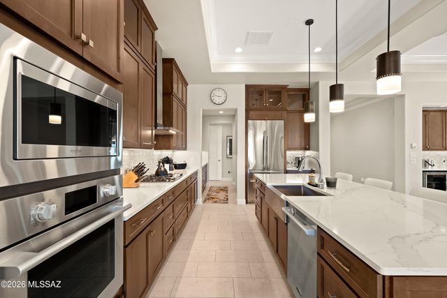 61369 E Limestone Street, Oracle, AZ 85623