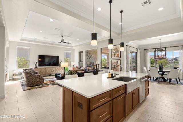 61369 E Limestone Street, Oracle, AZ 85623