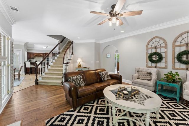 1374 Pembridge Trace NW, Kennesaw, GA 30152