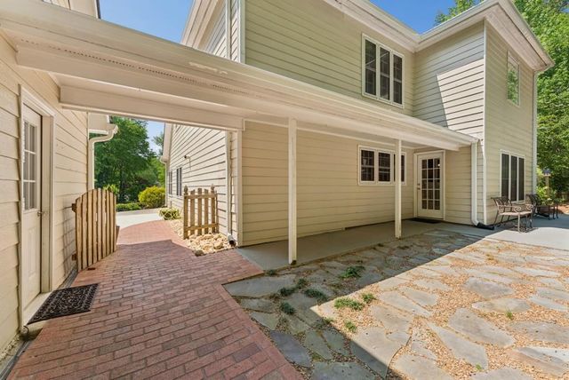 1374 Pembridge Trace NW, Kennesaw, GA 30152