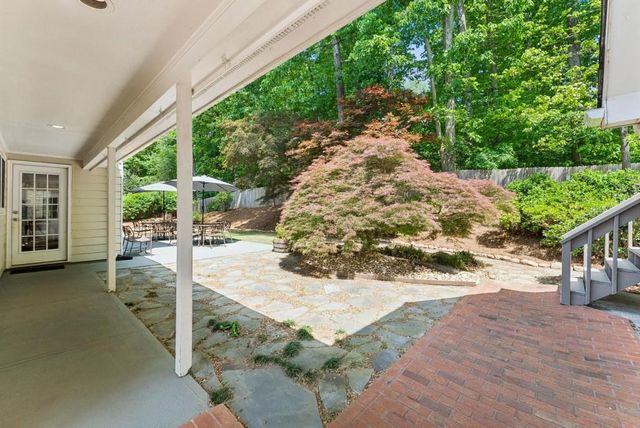 1374 Pembridge Trace NW, Kennesaw, GA 30152