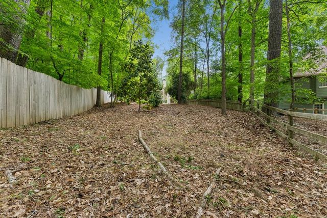 1374 Pembridge Trace NW, Kennesaw, GA 30152
