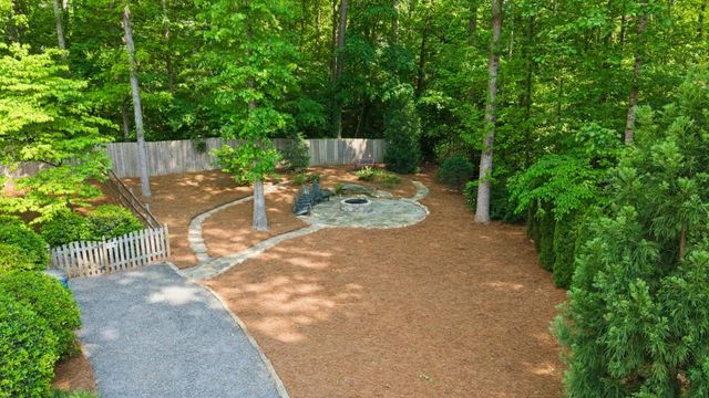1374 Pembridge Trace NW, Kennesaw, GA 30152