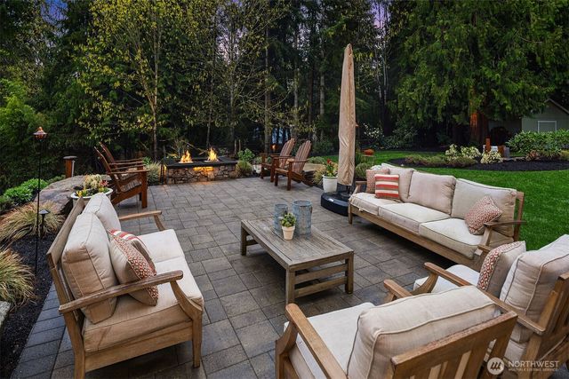 15018 152nd Avenue NE, Woodinville, WA 98072