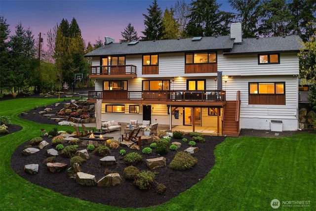 15018 152nd Avenue NE, Woodinville, WA 98072