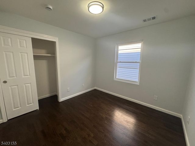 1057 Bond St, Elizabeth City, NJ 07201