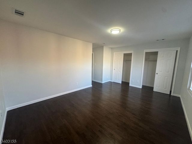 1057 Bond St, Elizabeth City, NJ 07201