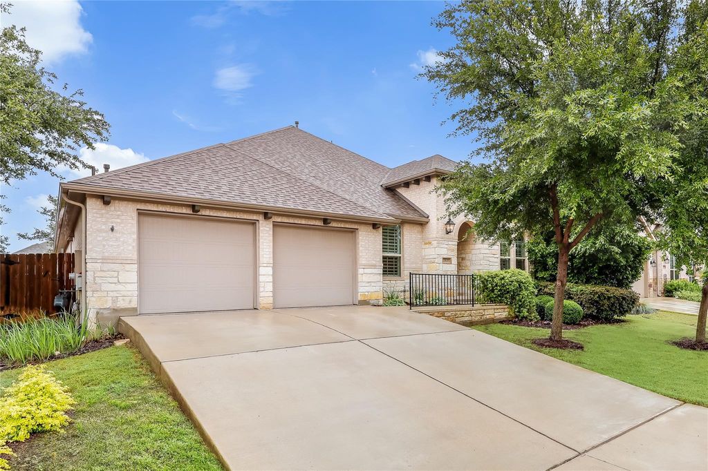 7820 Turnback Ledge TRL, Lago Vista, TX 78645