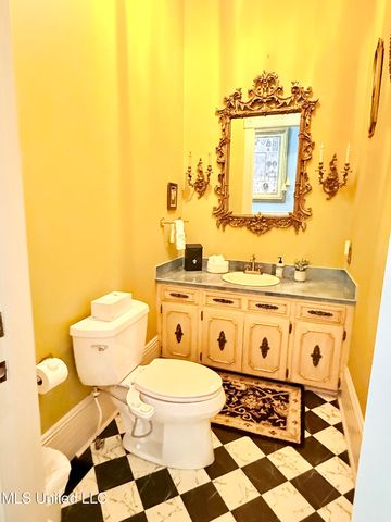 433 S Main Street, Grenada, MS 38901