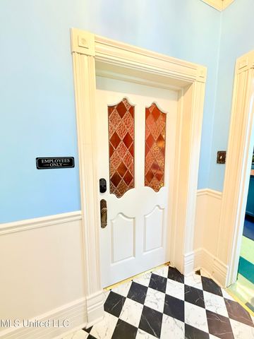 433 S Main Street, Grenada, MS 38901