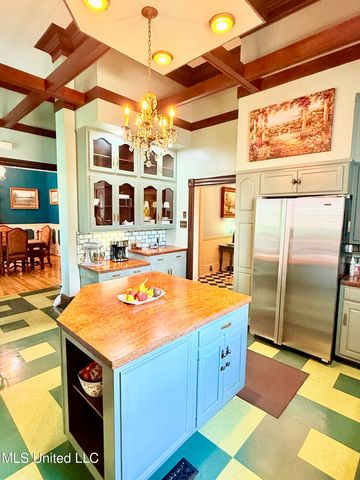 433 S Main Street, Grenada, MS 38901