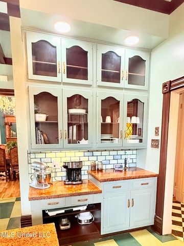 433 S Main Street, Grenada, MS 38901