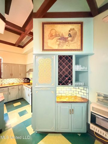 433 S Main Street, Grenada, MS 38901