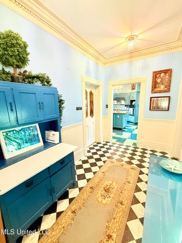 433 S Main Street, Grenada, MS 38901