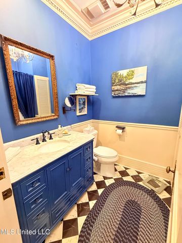 433 S Main Street, Grenada, MS 38901