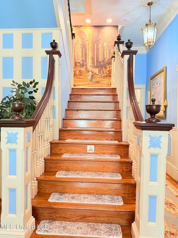 433 S Main Street, Grenada, MS 38901