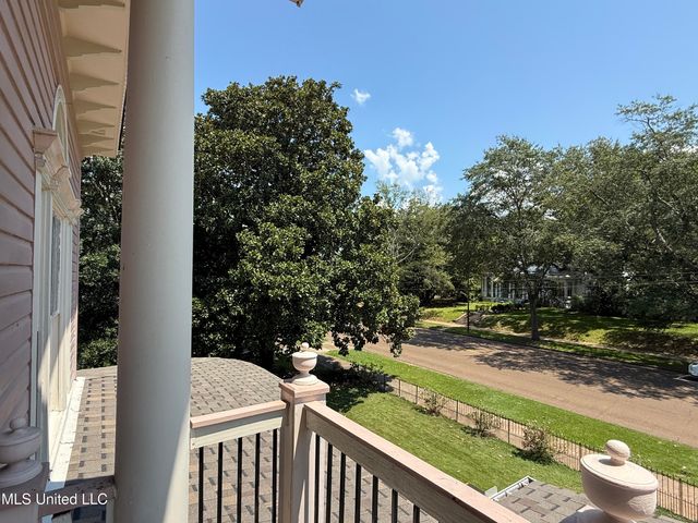 433 S Main Street, Grenada, MS 38901