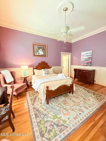 433 S Main Street, Grenada, MS 38901