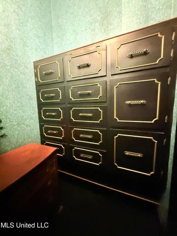 433 S Main Street, Grenada, MS 38901