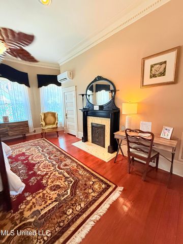 433 S Main Street, Grenada, MS 38901