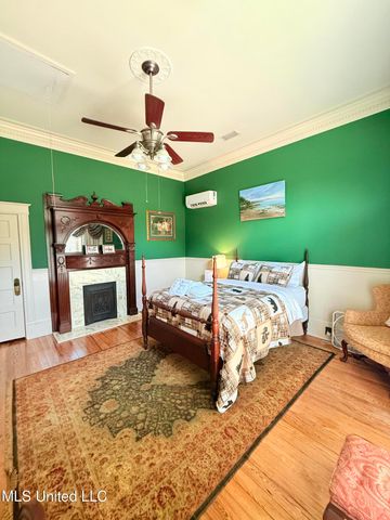 433 S Main Street, Grenada, MS 38901