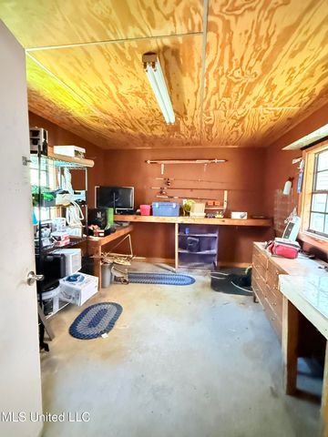 433 S Main Street, Grenada, MS 38901