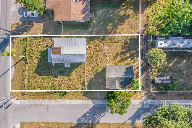 402 BENNETT STREET, Auburndale, FL 33823