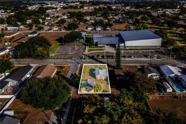 402 BENNETT STREET, Auburndale, FL 33823