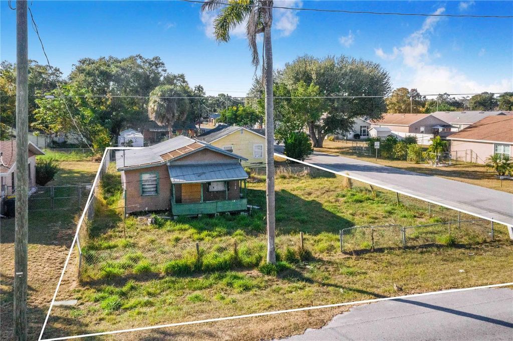 402 BENNETT STREET, Auburndale, FL 33823